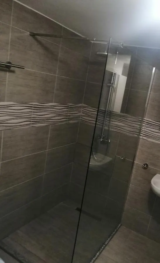 Delfin Apartments Crikvenica 0*,